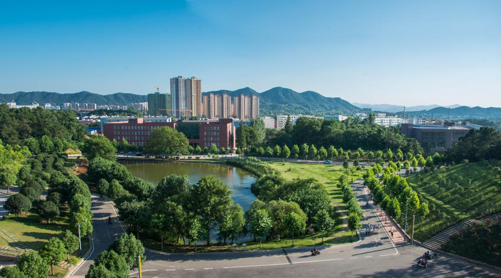 在信院的衣食住行